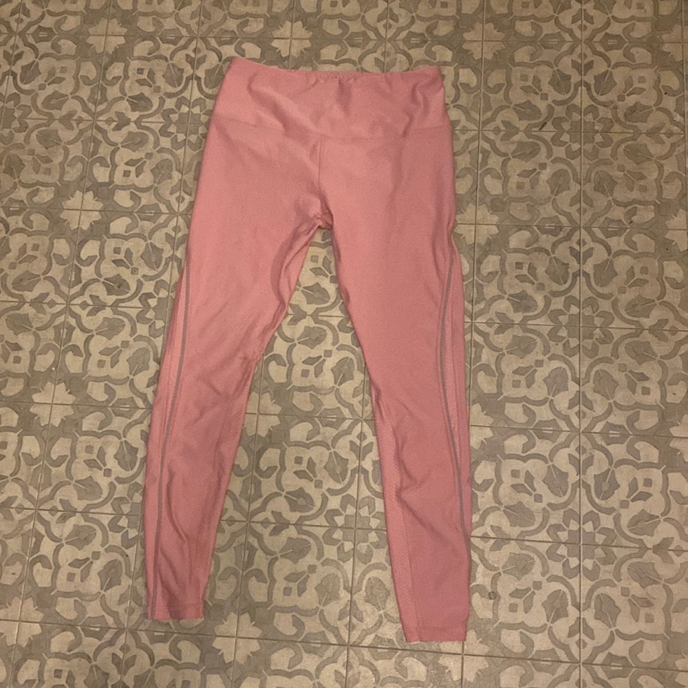 Athletic leggings